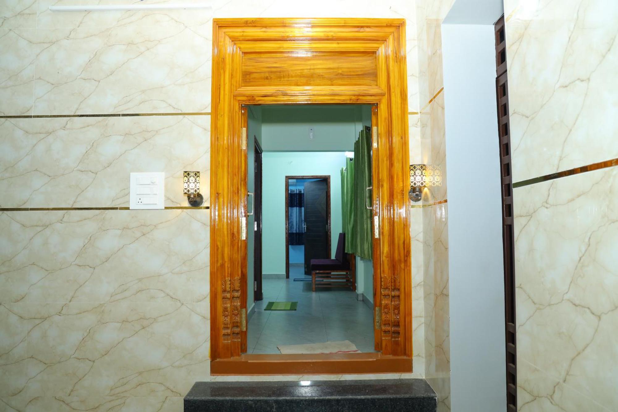 Sk Villa Homestay 蓬蒂切里 外观 照片
